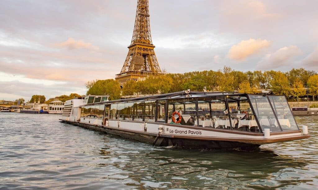 seine cruise paris dinner