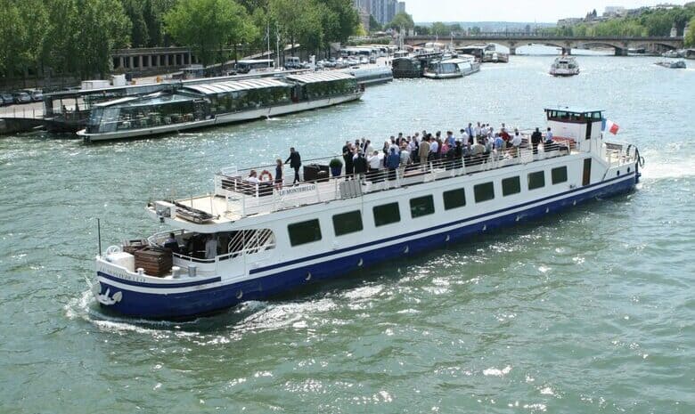Montebello en navigation sur la Seine