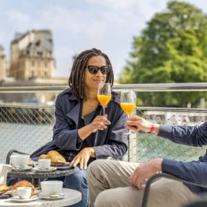 déjeuner sur la seine