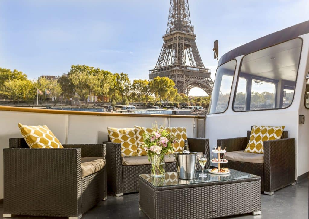 terrasse cosy sur un bateau