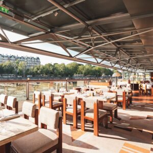 DÎNER DU NOUVEL AN AU NOTI CLUB